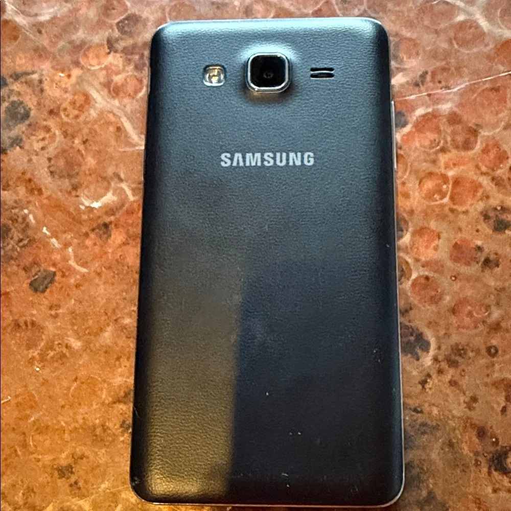 Samsung Smartphone in‎ Midnight Black